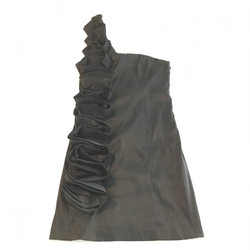 Daisy One Shoulder Black Dress